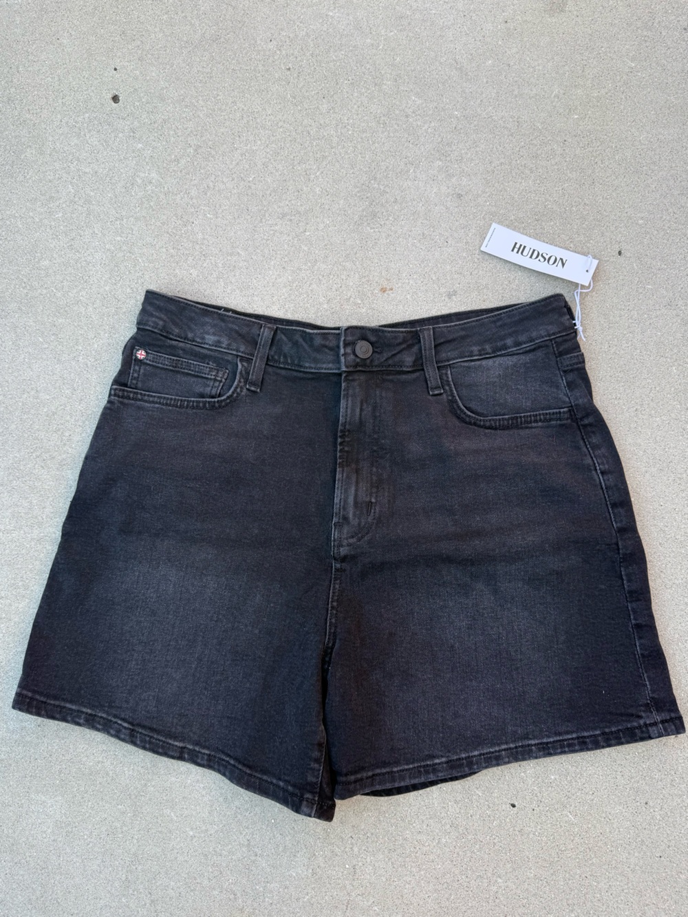 NWT Hudson Black Relaxed Unplugged High Rise Shorts Women’s Size 30